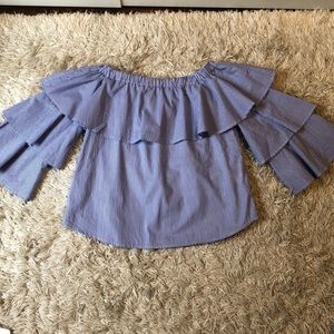NWT Off the shoulder blouse with ruffle sleeves